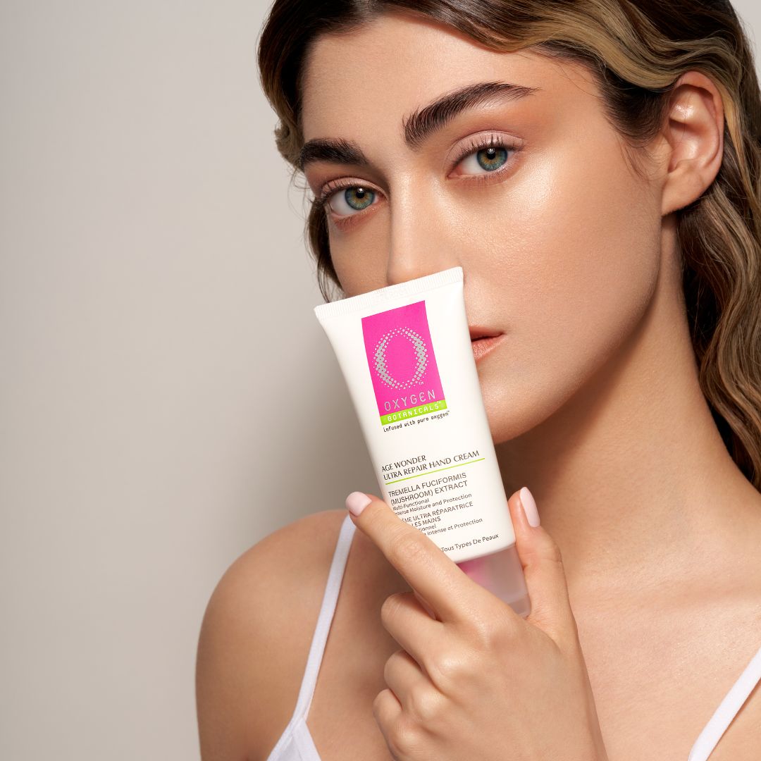 AGE WONDER NIGHT CREAM &amp; AGE WONDER ULTRA REPAIR HAND CREAM